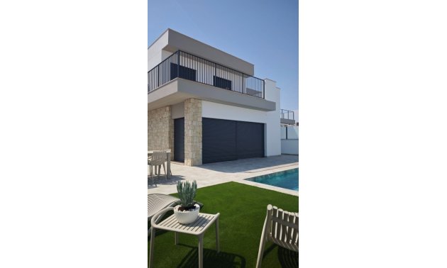 Reventa - Villa -
San Miguel de Salinas - Cerro Del Sol