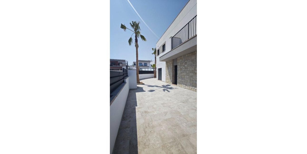 Reventa - Villa -
San Miguel de Salinas - Cerro Del Sol