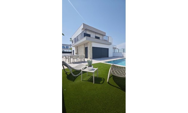 Reventa - Villa -
San Miguel de Salinas - Cerro Del Sol