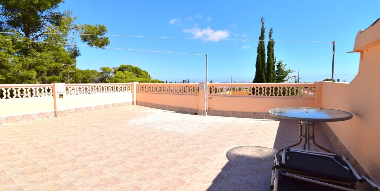 Resale - Villa -
Orihuela Costa - Los Balcones