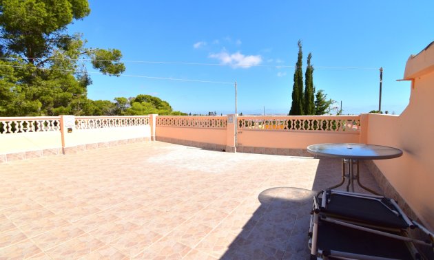 Resale - Villa -
Orihuela Costa - Los Balcones