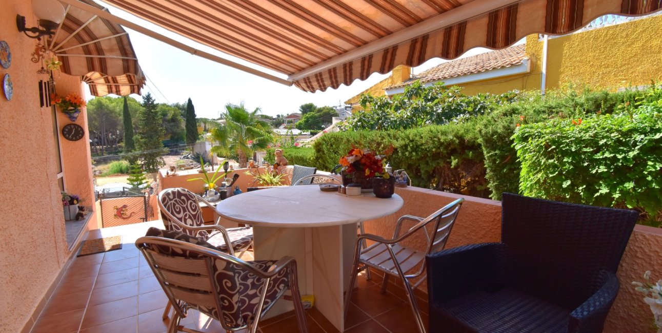 Resale - Villa -
Orihuela Costa - Los Balcones