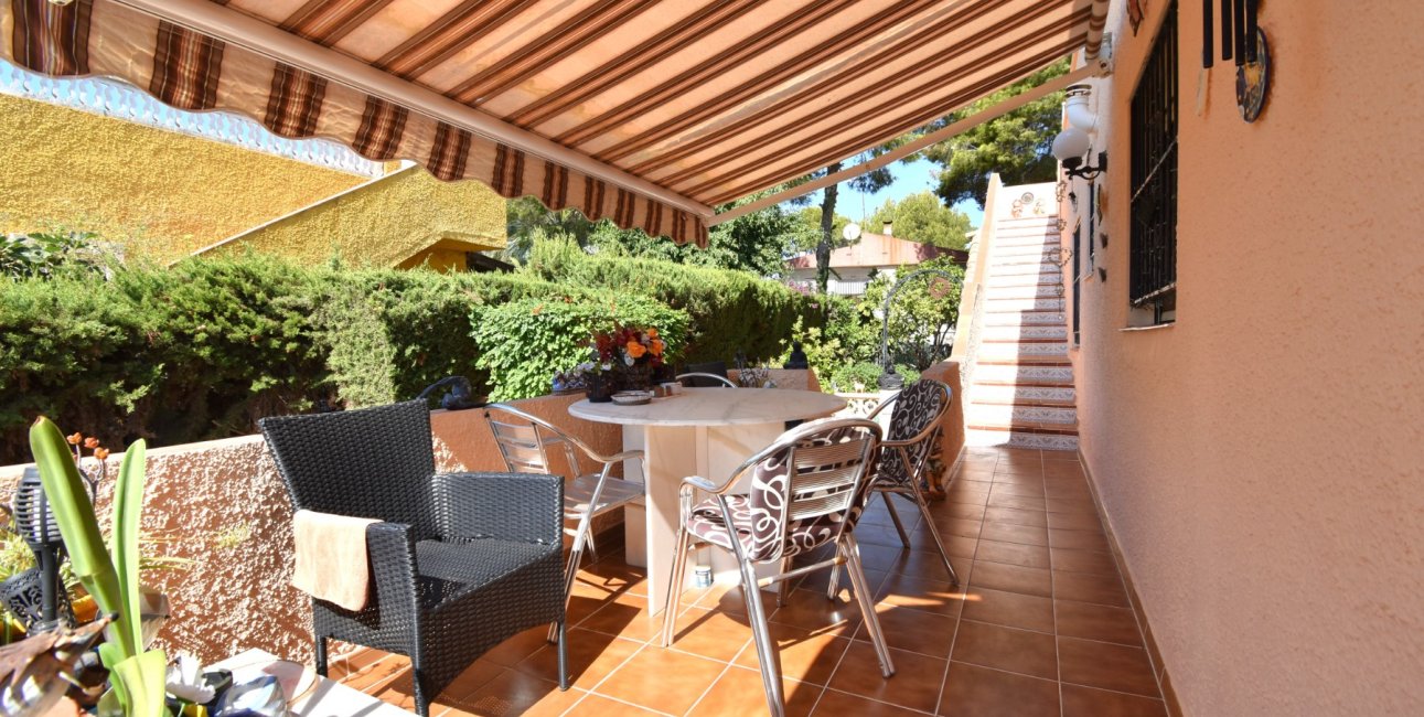 Resale - Villa -
Orihuela Costa - Los Balcones