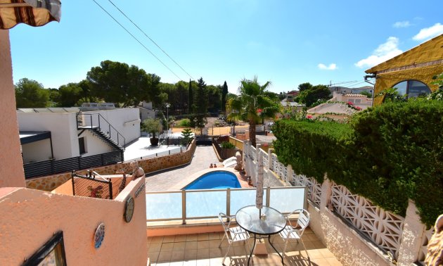 Resale - Villa -
Orihuela Costa - Los Balcones