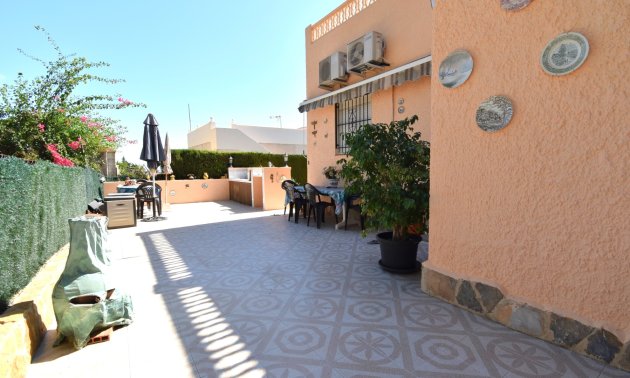 Resale - Villa -
Orihuela Costa - Los Balcones
