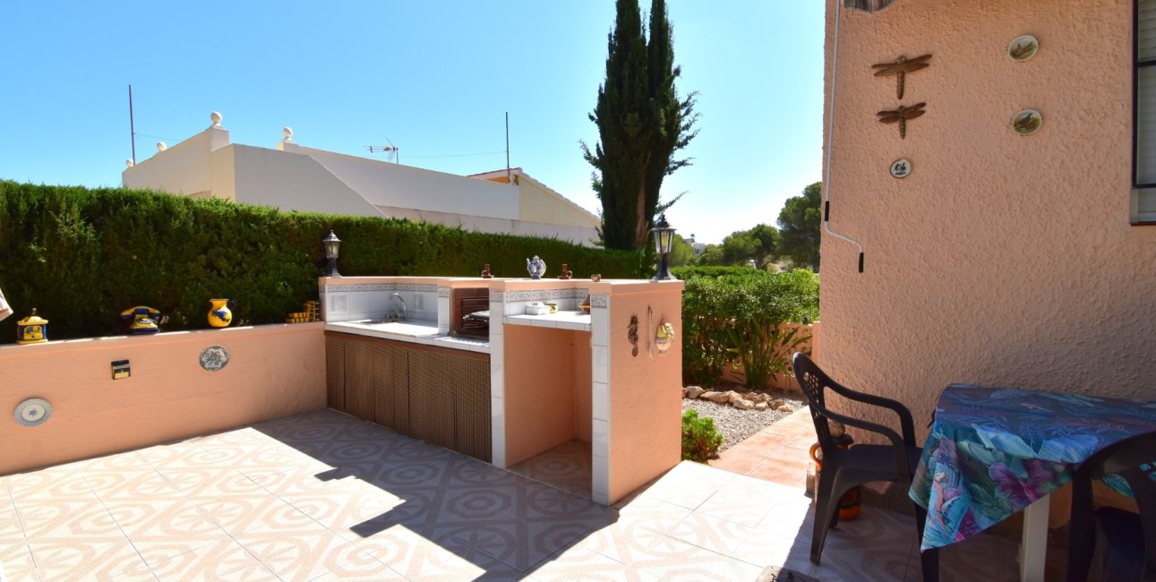 Resale - Villa -
Orihuela Costa - Los Balcones