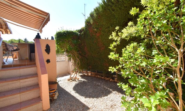 Resale - Villa -
Orihuela Costa - Los Balcones