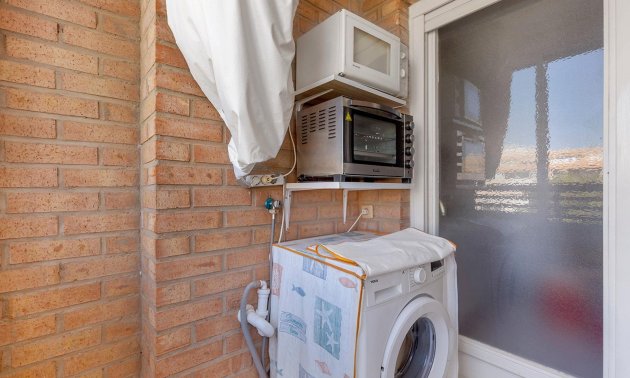 Resale - Apartment / flat -
Torrevieja - Centro