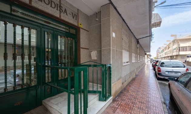 Rynek wtórny - Mieszkanie  -
Torrevieja - Acequion