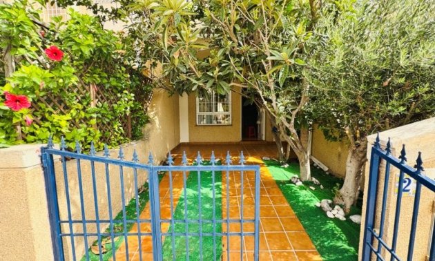 Resale - Duplex -
Torrevieja - Aguas Nuevas