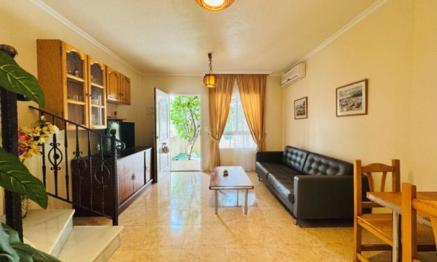 Resale - Duplex -
Torrevieja - Aguas Nuevas