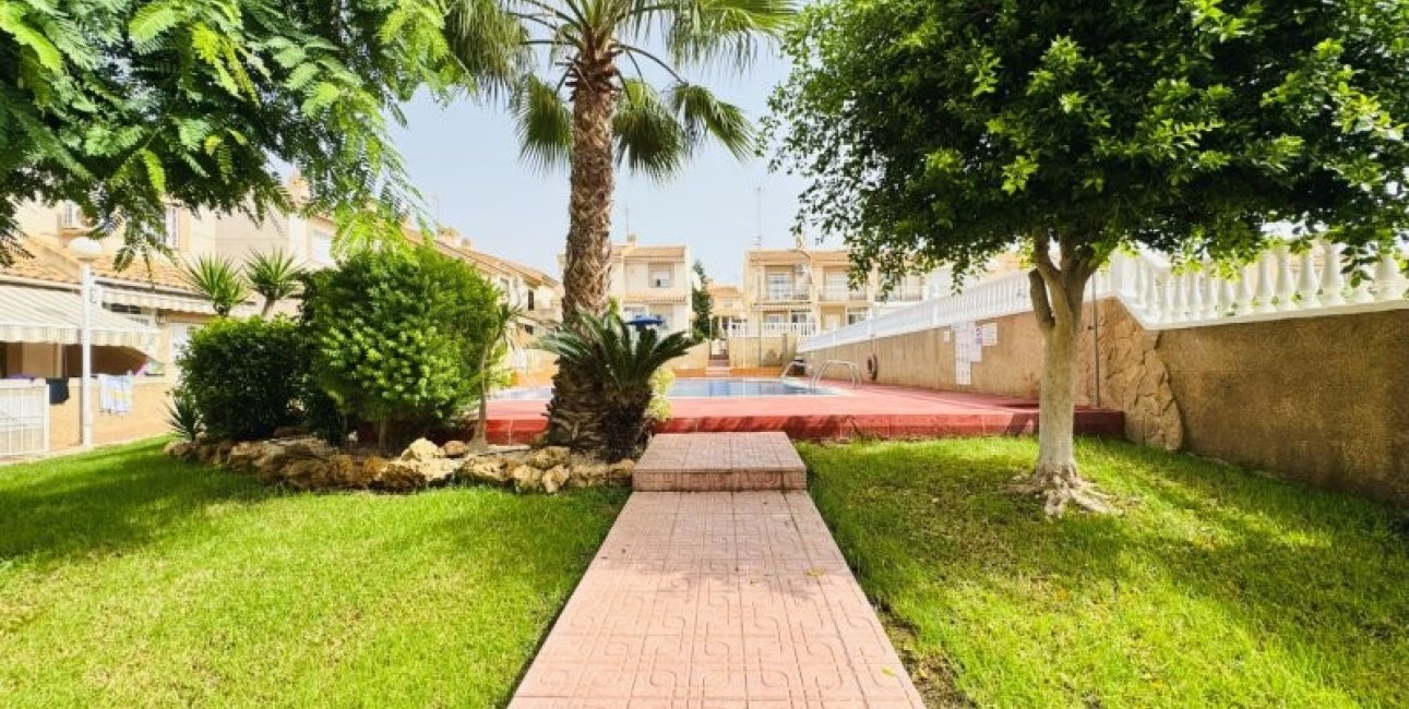 Resale - Duplex -
Torrevieja - Aguas Nuevas