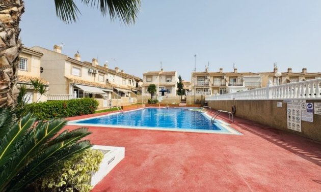 Resale - Duplex -
Torrevieja - Aguas Nuevas