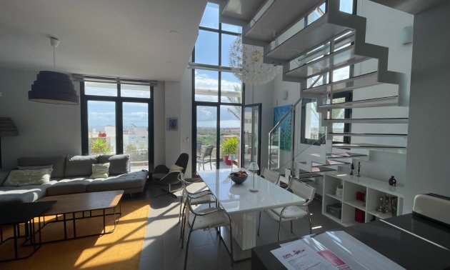 Rynek wtórny - Dupleks -
Orihuela Costa - Las Ramblas