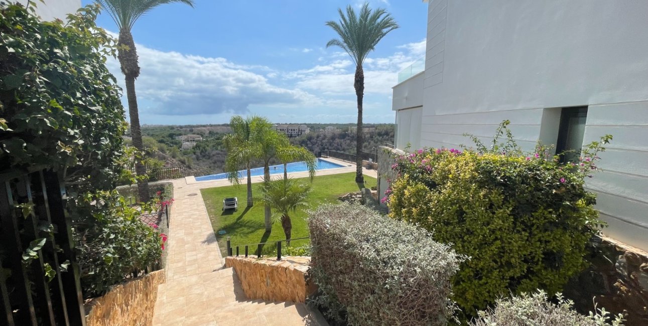 Rynek wtórny - Dupleks -
Orihuela Costa - Las Ramblas