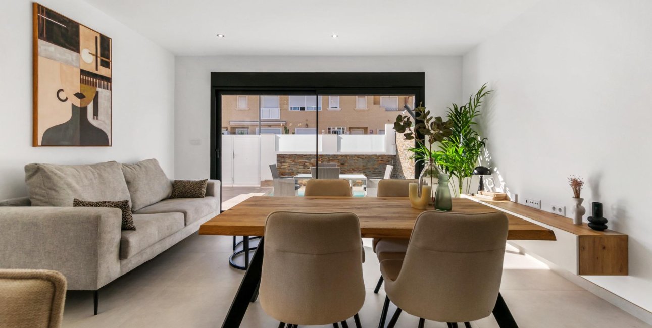 Obra nueva - Villa -
San Pedro del Pinatar - Polideportivo