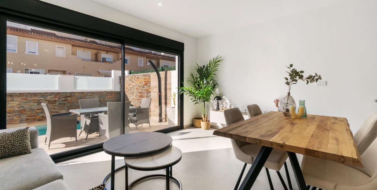 Obra nueva - Villa -
San Pedro del Pinatar - Polideportivo