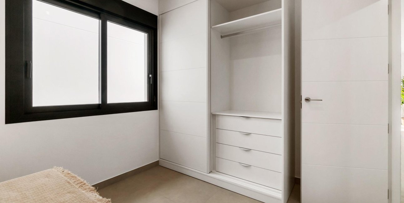 Obra nueva - Villa -
San Pedro del Pinatar - Polideportivo