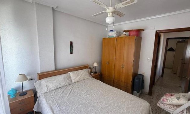 Rynek wtórny - Mieszkanie  -
Torrevieja