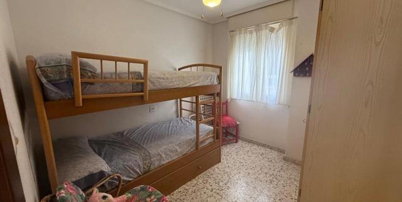 Rynek wtórny - Mieszkanie  -
Torrevieja