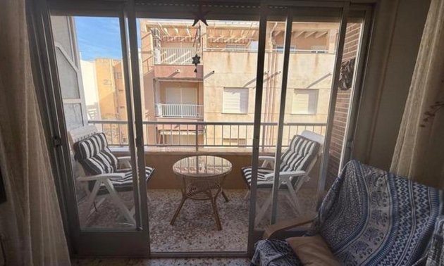 Rynek wtórny - Mieszkanie  -
Torrevieja