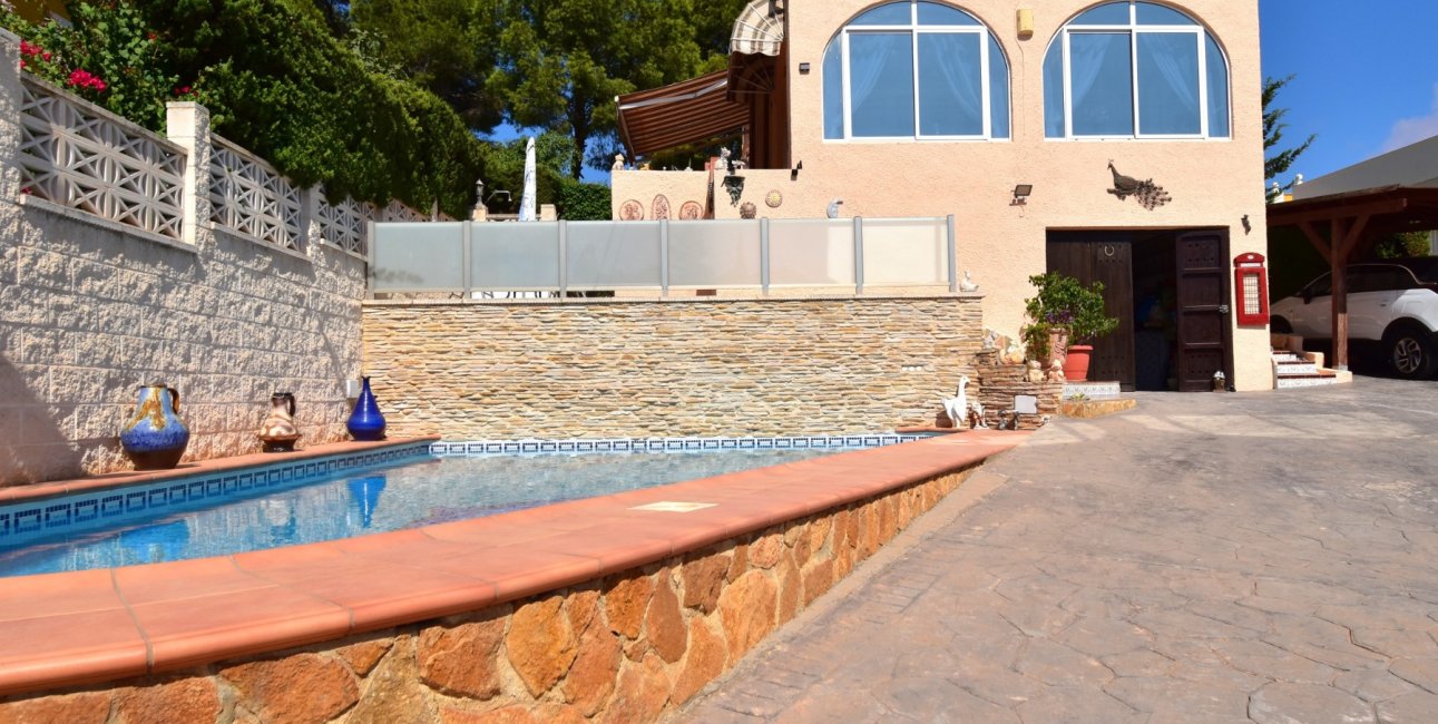 Resale - Villa -
Orihuela Costa - Los Balcones