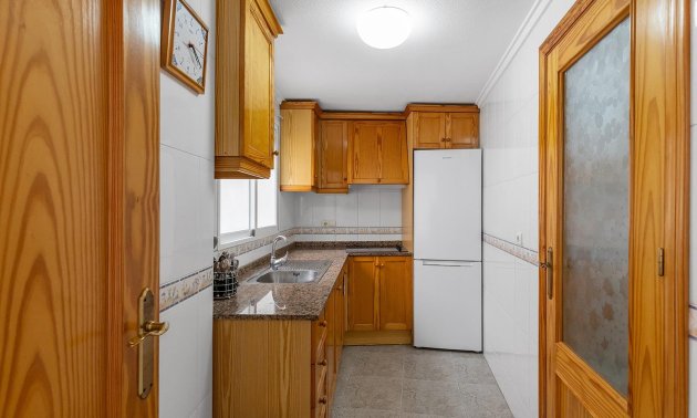 Resale - Apartment / flat -
Torrevieja - Centro