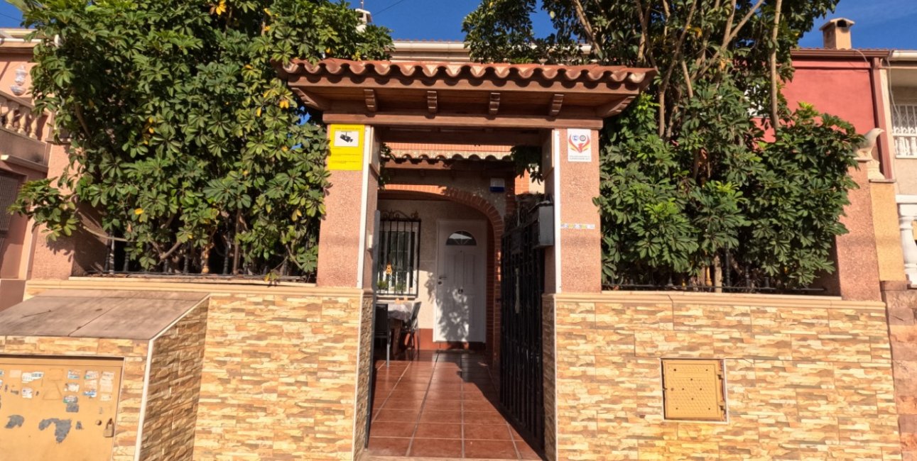 Resale - Townhouse -
Torrevieja - Acequion