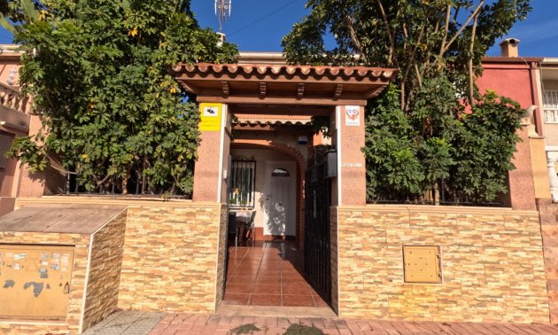 Resale - Townhouse -
Torrevieja - Acequion