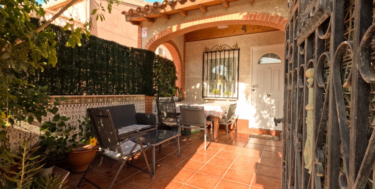 Resale - Townhouse -
Torrevieja - Acequion