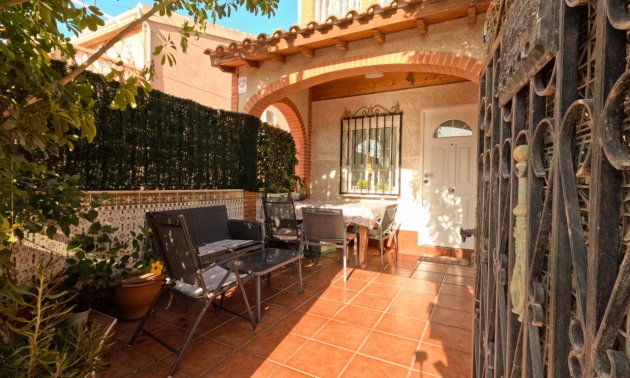 Resale - Townhouse -
Torrevieja - Acequion