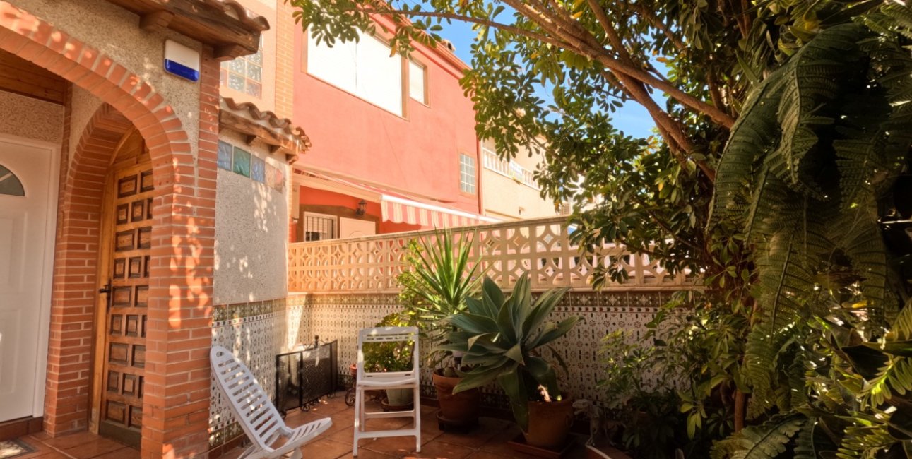 Resale - Townhouse -
Torrevieja - Acequion