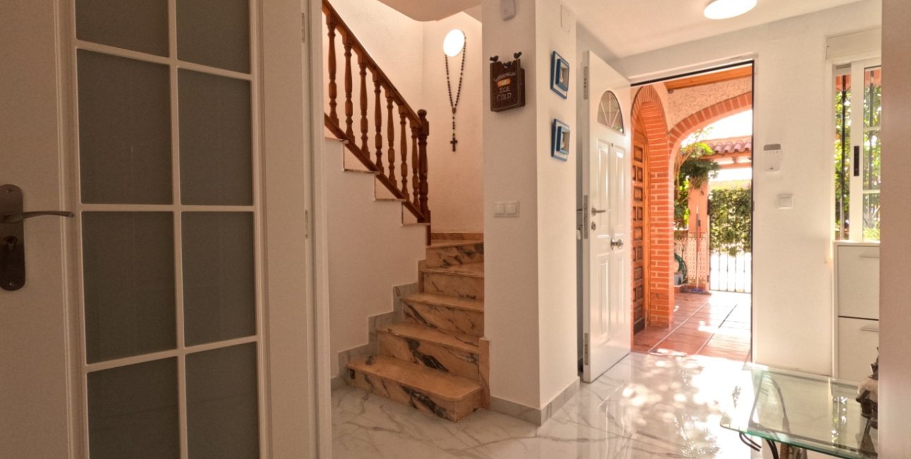 Resale - Townhouse -
Torrevieja - Acequion