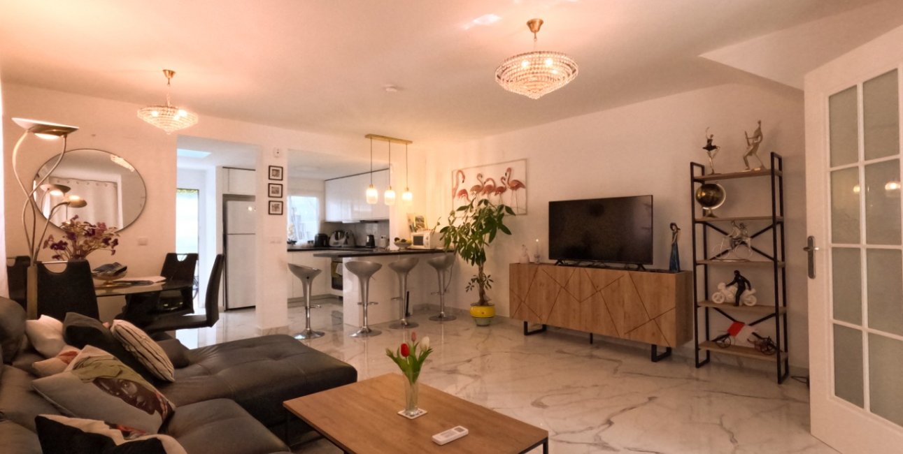 Resale - Townhouse -
Torrevieja - Acequion