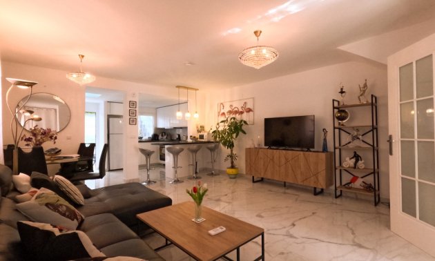 Resale - Townhouse -
Torrevieja - Acequion