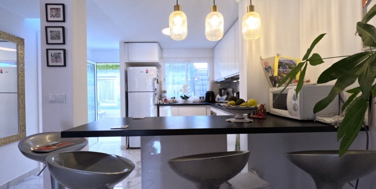 Resale - Townhouse -
Torrevieja - Acequion