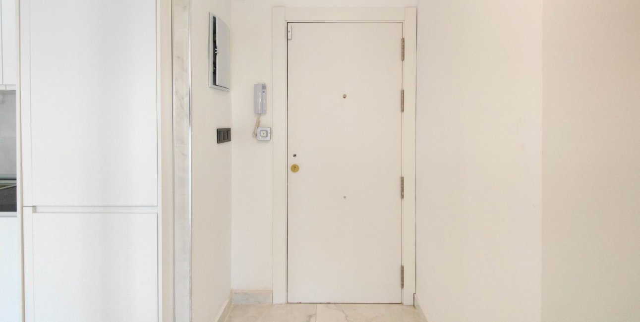 Resale - Apartment / flat -
Orihuela Costa - Punta Prima