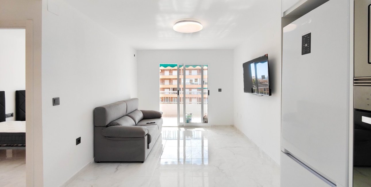 Resale - Apartment / flat -
Orihuela Costa - Punta Prima