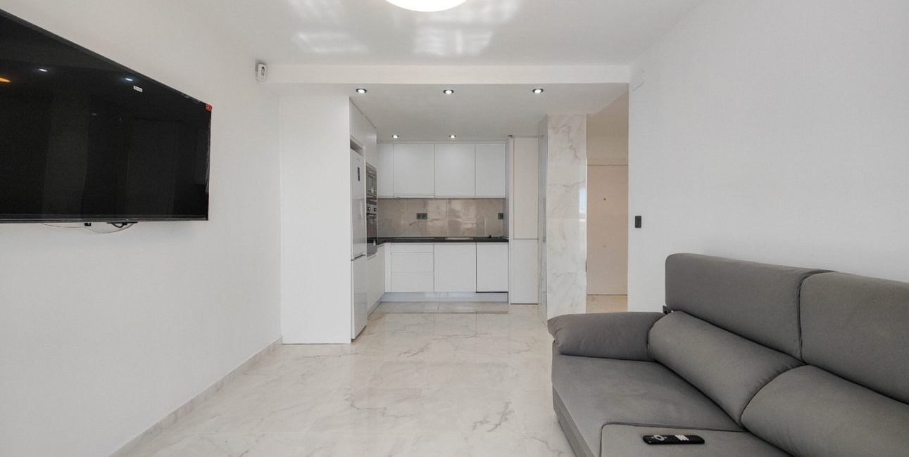 Resale - Apartment / flat -
Orihuela Costa - Punta Prima