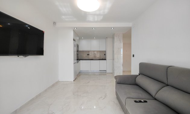 Resale - Apartment / flat -
Orihuela Costa - Punta Prima