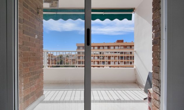 Resale - Apartment / flat -
Orihuela Costa - Punta Prima