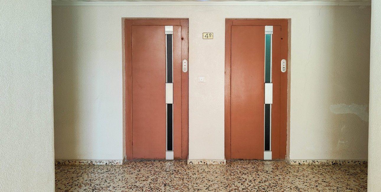 Resale - Apartment / flat -
Orihuela Costa - Punta Prima