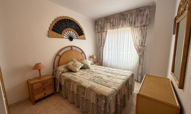 Resale - Apartment / flat -
Torrevieja - Playa del Cura