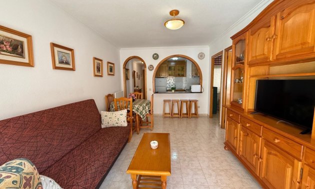 Resale - Apartment / flat -
Torrevieja - Playa del Cura