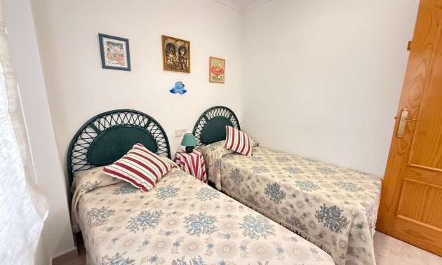 Resale - Apartment / flat -
Torrevieja - Playa del Cura