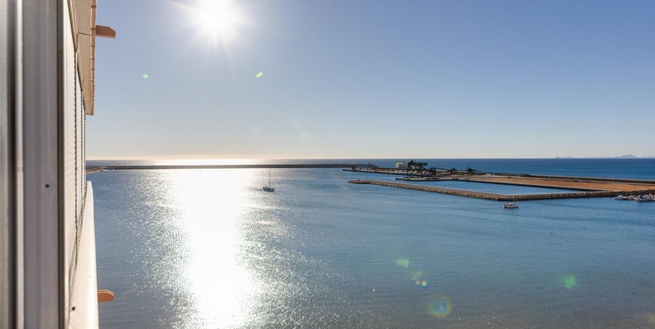 Rynek wtórny - Mieszkanie w bloku -
Torrevieja - Acequion