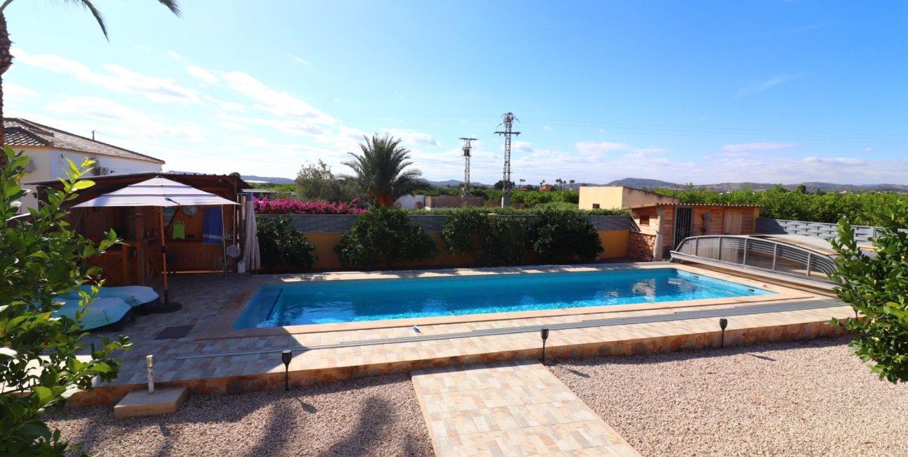 Resale - Country House -
Orihuela - La Campaneta