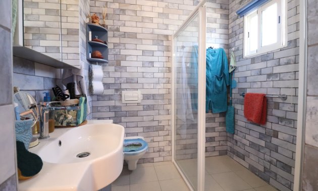 Resale - Country House -
Orihuela - La Campaneta