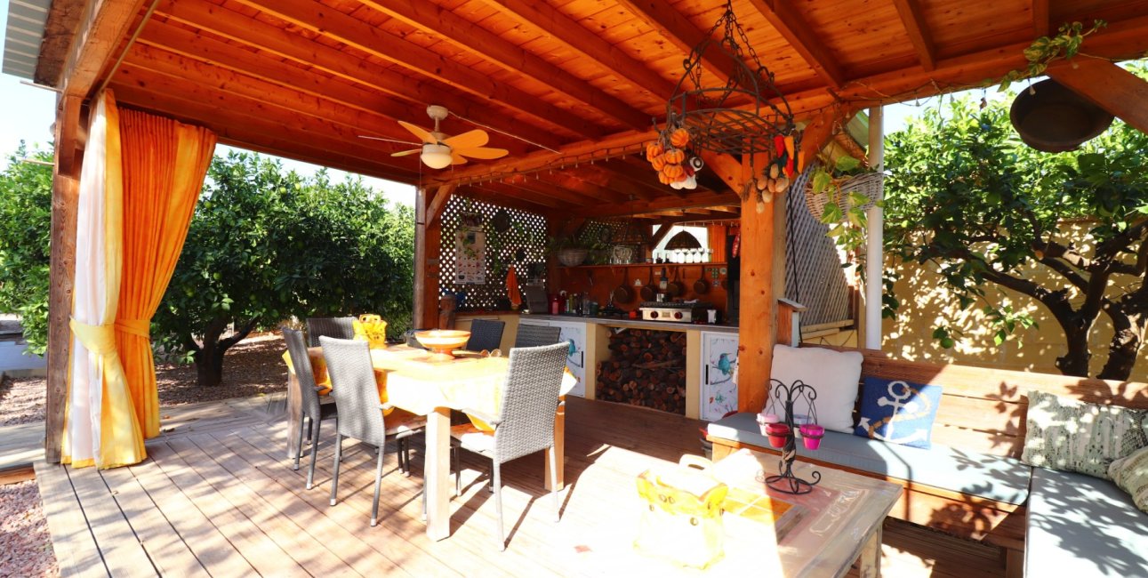 Resale - Country House -
Orihuela - La Campaneta