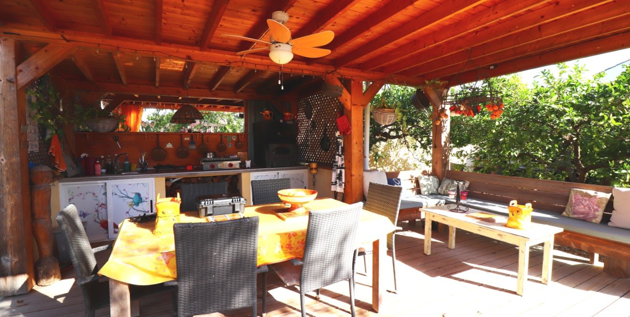 Resale - Country House -
Orihuela - La Campaneta